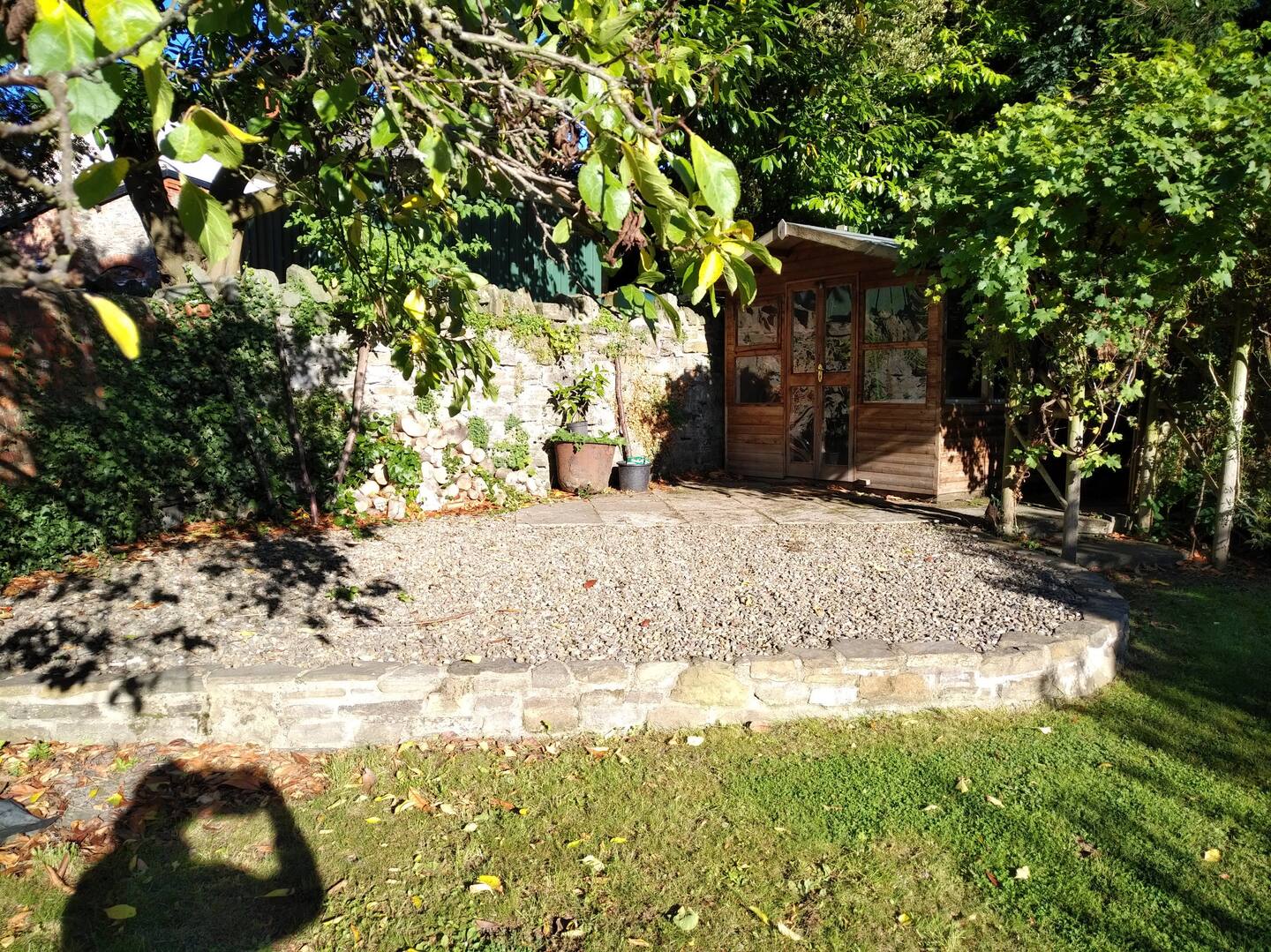 Garden shed and patio area